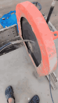 السلام عليكم 

يوجد لدينا الات لقص وتقطيع الصب الكونكريت 

#فتحات مناور 

#فتحات مصاعد 

#فتحات درج

#فتحات دكت 

#فتحات سبالت 

#فتحات تصريف مياه الأمطار والمفرغات المطابخ

#وقطع الجدار لعمل ابواب وشبابيك

#وعمل جوينات في الصب 

للاتصال ***********.   #ابوعلي
