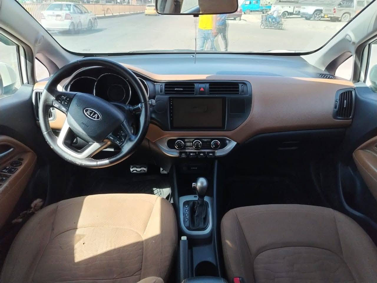 للبيع كيا ريو موديل 2013 بسمي خليجي
محرك 16 كير محرك شرط 
ضرر جاملغ خلفي بيها بارد مكانات
تبريد شغال مري شفط
طخم تاير جديد 
السعر 95 بيها مجال 
***********
