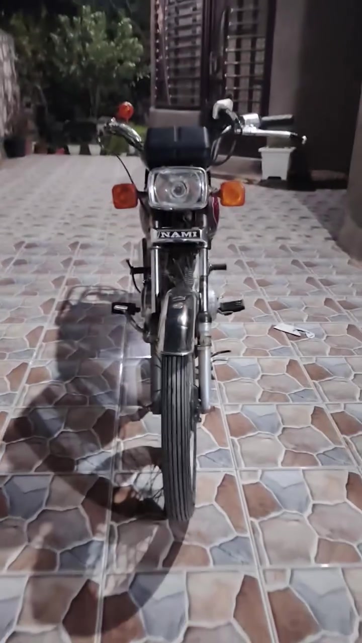 للبيع ب 500 وبيها مجال قليل لتفاصيل خاص او ***********
