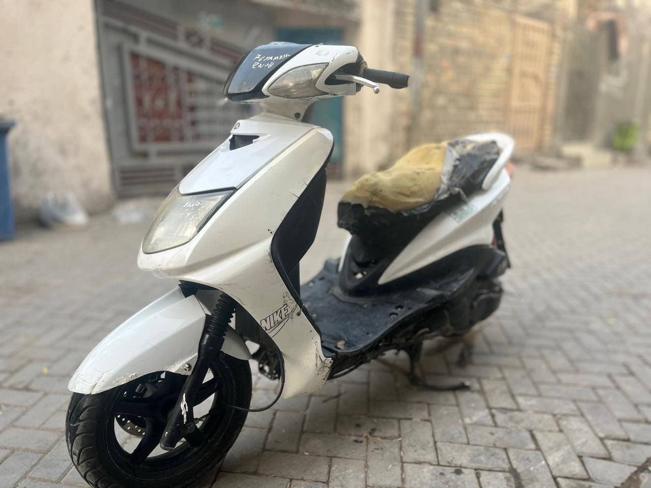 سلام عليكم سكنس 110 كابريتر تعبان المكينه مكفوله ابيع هاذا الموجود ***********خابر وتدلل
