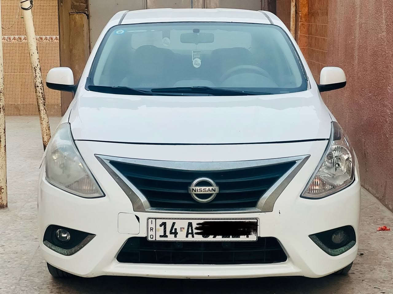 السلام عليكم
نيسان سني 2020 هندي
رقم انكليزي بصره بسمي 
مكفوله من الصبغ والضربه والتبديل 
مدكر الايمن الامامي فقط مصبوغ 
المكينه والكير مكفولات 
تخم تايرات جدد
سياره جديده استعمال شخصي 
ماشيه 100 الف حقيقي 
المكان البصره الزبير دور الضباط 
السعر 95 $ الاتصال عل رقم 
***********
