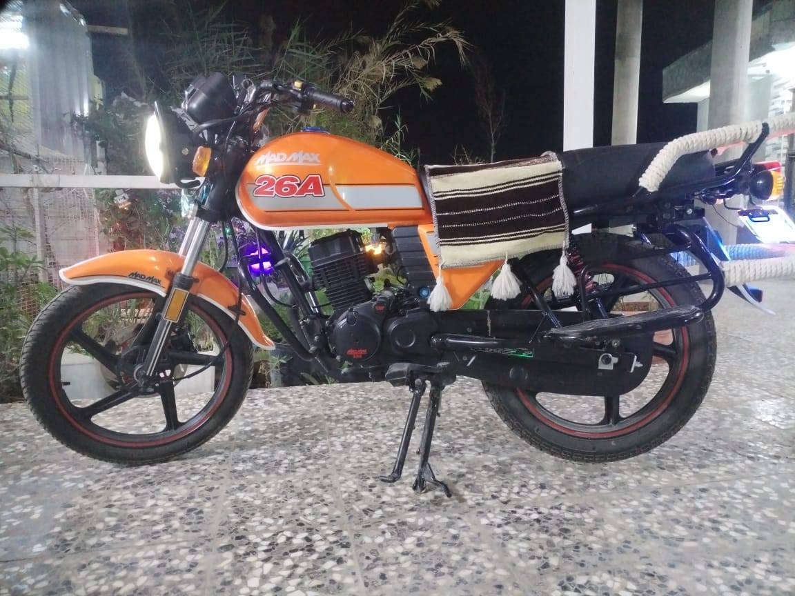 السَلٱمٌ عـَلـْيگمّ-ۈرحـْمّـٌة ٱللـّہ ﯙبُرگـّاتہ
دايون نفخ مديل 26
مكينه 200
سويج سجينه
دشبول اكتروني
اوراق اسكنر
صارله شهرين من امطلعه من المعرض
بعدهي زيرو الدراجه
السعر مليون ونص
وبيه مجال
مكان طوريج
***********
***********
