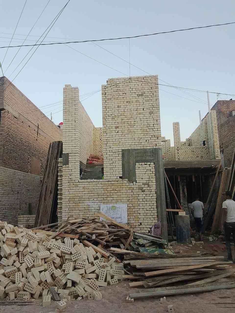 السلام عليكم كادر خلفه بناء مصري شغل درجه اولى اسعار مناسبه تليفون ***********ابو احمد البناء
