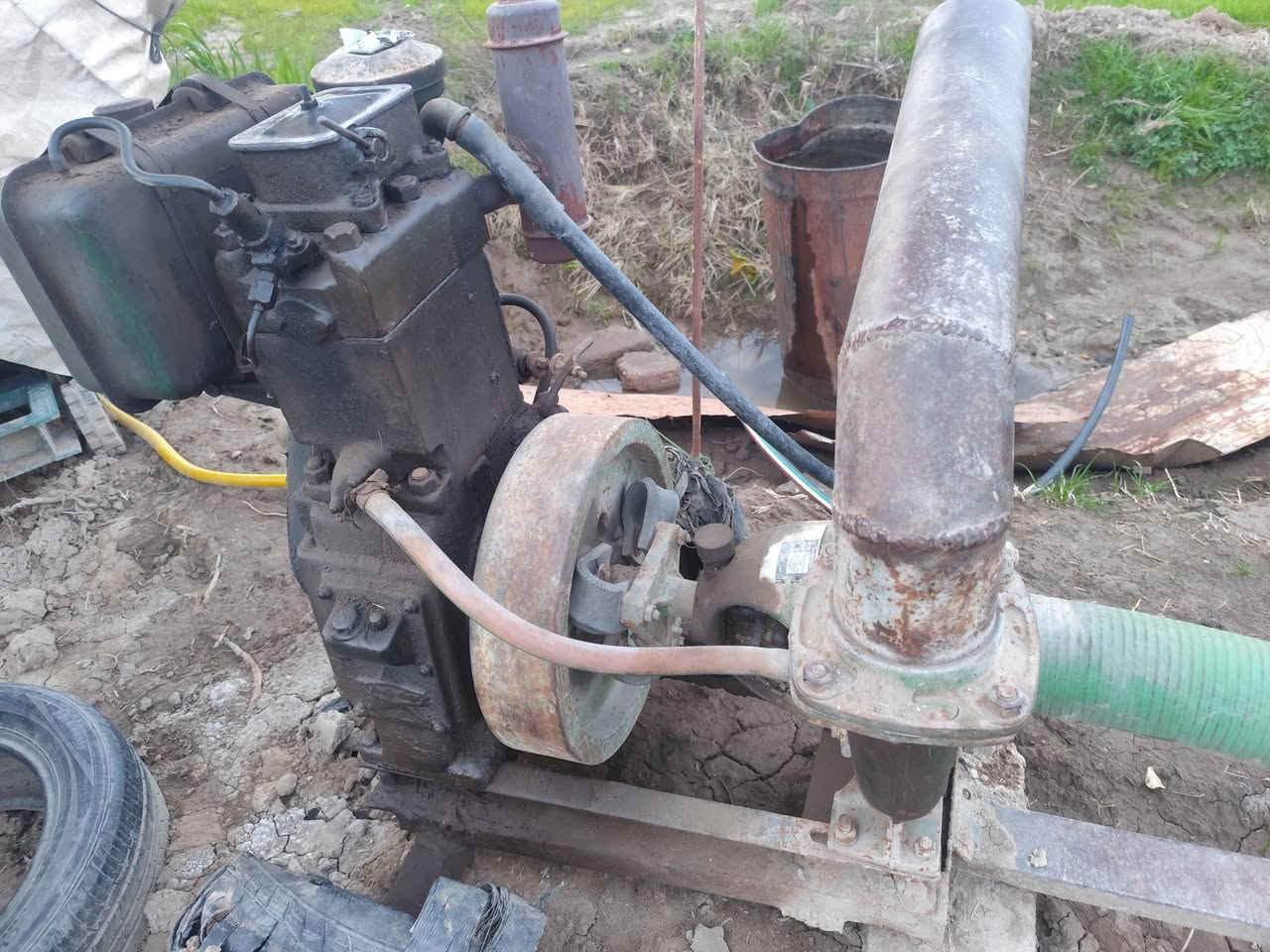 ماطور 4×4نوعيه أنل الصلي شرط الشغل ابيعك ويا صونده 11متر نوعه هنديه لمرنه باقي التفاصيل اتصل عله رقم ***********
