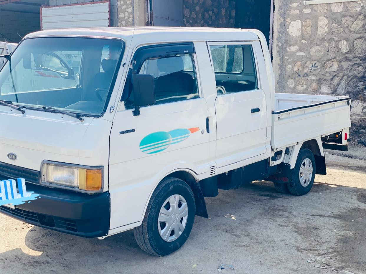 للبيع كيا بنكو موديل 1994خمسه جنكال سياره جديده تخم تاير كير محرك اكسل جديدات رقم بغداد الماني مصبوغه للجماليه دوشمه جديده كهربائيات جدد المكان بابل الحمزه الغربي رقم الهاتف ***********
