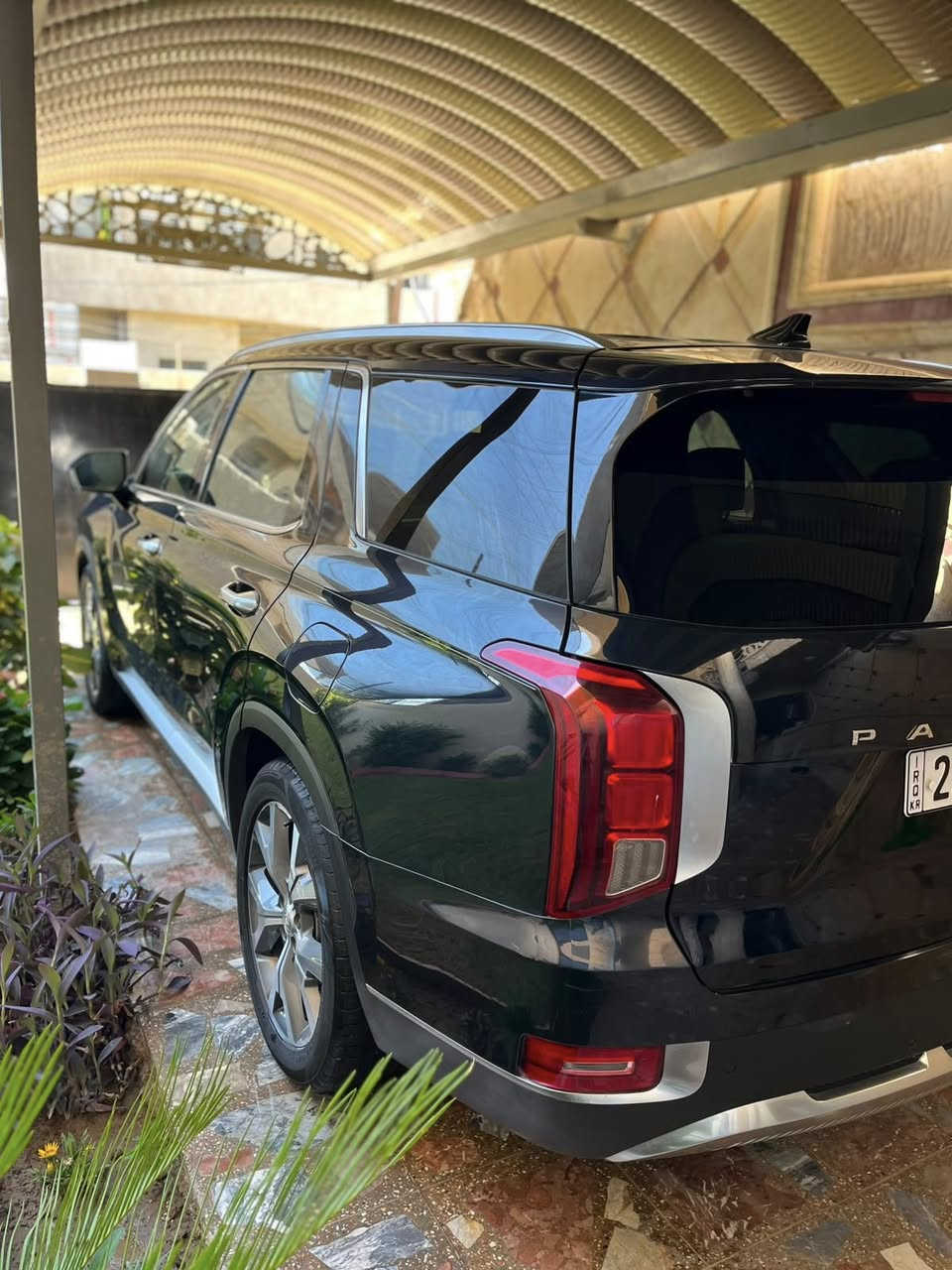 السلام عليكم 
للبيع هونداي بلاسايد موديل ٢٠٢٢ وارد امريكي 
حادثها الدعامية الخلفية وجزء من قبغ الجنطة فقط بدون ايرباك بدون شواصي بچم كبس بلادي ماشية ٤٢ الف ميل مواصفات :
سلايد بصمة كراسي جلد كهرباء حتى الخلفية رادارات امامي خلفي جانبي كراسي غير منفصل تدفئة كشنات جنطة كهرباء محرك ٣٨٠٠ وباقي المواصفات المعروفة .
السيارة بإسمي السنوية وهزة وفحص جديد قبل اسبوع ومصفرة غرامات .
السعر ٢٦٠ ورقة وبيها مجال 
مكاني حي العدل
موبايل ‭***********‬
