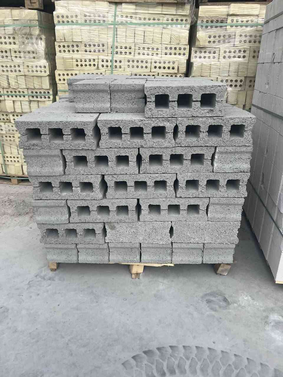 ثرمستون الحوشان           325
ثرمستون الوطنيه             330
ثرمستون يراني.             340
ثرمستون بلد السلام.       325

البلوك صناعيه.             650
البلوك  جويبده            600
‐-------------------
السمنت بأنواعه معأ المواد الاصق 
المبروكه مقاوم             106 واصل
المبروكه عادي               101واصل
الفالكون مقاوم             106 واصل 
الفالكون عادي          101 واصل          
            
سمنت كار نجف واصل  101
--------------------
الماده مالج ثرمستون   جيس 7     ضمان  25 سنه 
ماده كويتيه ثرمستون الجيس  15
--------------------
العنوان ساحت سعد  قرب مستشفى الجمهوري 
-------------------- 
الهاتف ***********واتساب 

 
                              لدينا كرين تصعيد كافه المواد 
                              البناء
