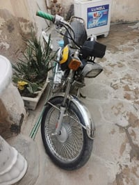 دراجه أربعه كير ما مفتوحه موديل 2020 وكيله هوشا السعر 500 وبيه مجال ال...