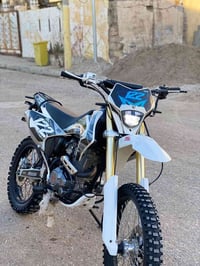 قفاز للبيع موديل 25 محرك 300 برقي نقص مابي محرك شرط نضافه فول 07861581...