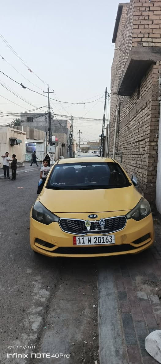 السلام عليكم كيا فورتي للبيع موديل 15 محرك 2000 امريكيه حادثه من امريكا تبديل قبق جنطه وشويه بالجاملغ الخلفي تقريبا شبر  والباقي مكفول كير ومكينه كفاله مكان السياره كربلاء وراعيها موجود يمي شرط تحويل رايده ب105 رقمي *********** مصفره هيئة وغرامات تحويل مباشر

