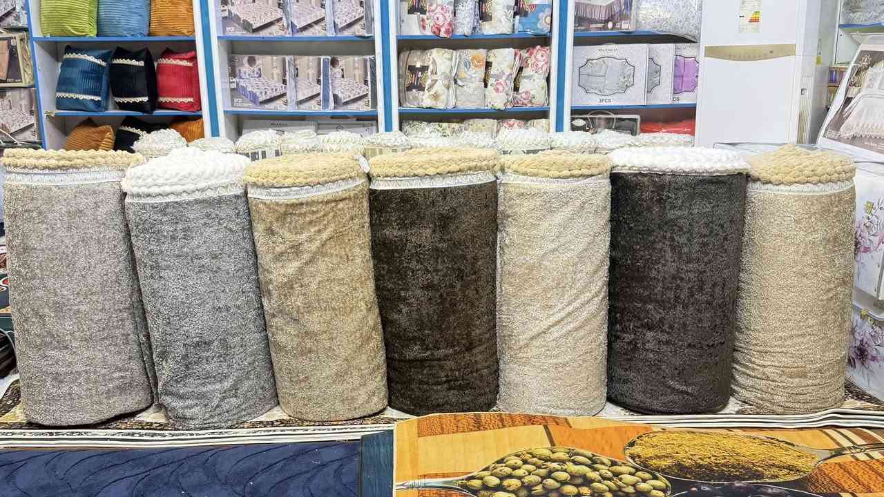 جديد الرنا المنزلي 

الطابق الثاني لمفروشات 
وصل مفرش تخم بوهيمي قديفة سعر المتر بس 
5الف 
لحجز واتساب 
***********
