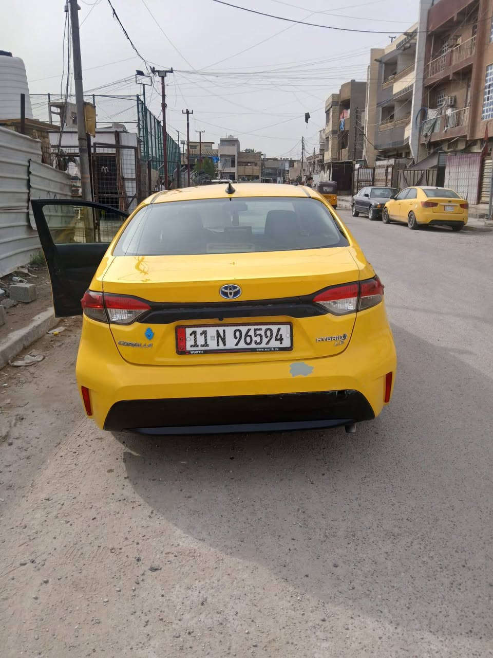 السلام عليكم كورلا امريكي هايبرد ٢٠٢٣ سياره مانقصها اي شي سعر 135 ورقه وبيها مجال حك جيه  رقم ***********
