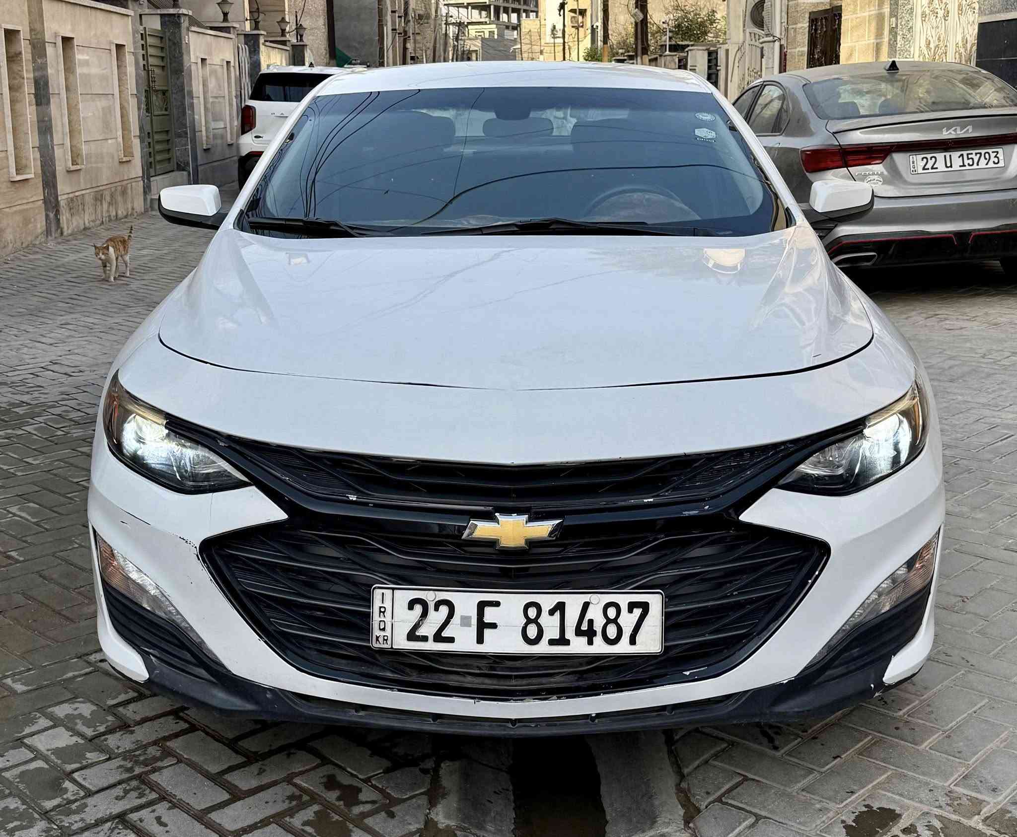 السلام عليكم شوفرليت ماليبو 2022 مواصفات LT بصمة تشغيل كشنات هيتر تبريد قطعتين لايت زنون بك لايت لد محرك 1500 تيربو ماشية 32 الف ميل حادثها بداية البنيد متضرر بسيط نفسه مصلح ومصبوغ رقم اربيل مكان بغداد 
سعر 138 ورقة جاهزة بدون نقص 
للاتصال ***********
