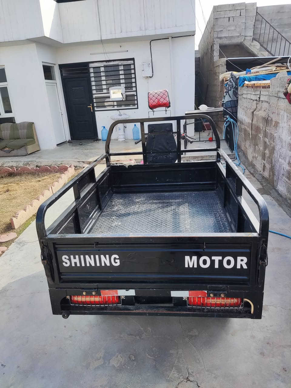 السلام عليكم اخوان ستوته للبيع موديل 2023 مرقمه مكان عمل شعبي اي ستفسار اتصل ***********
