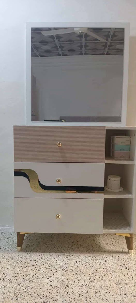 غرف تركيه اصليه مستعمل اخو الجديد

‏‪***********‬‏
