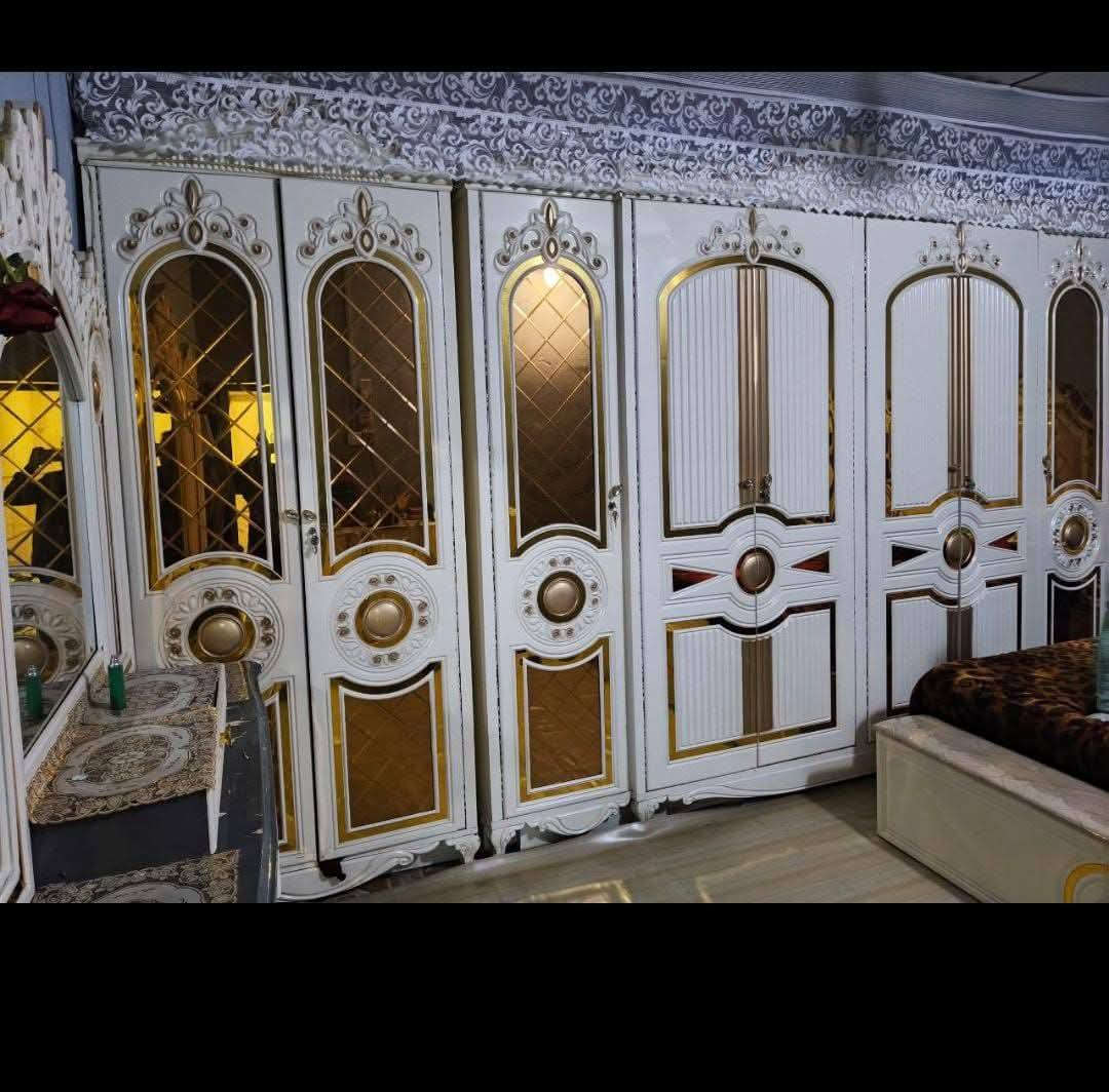 غرفه نوم بيع مكان بصره حمله جديده سعر 1500مليون ونص اسفسار***********
