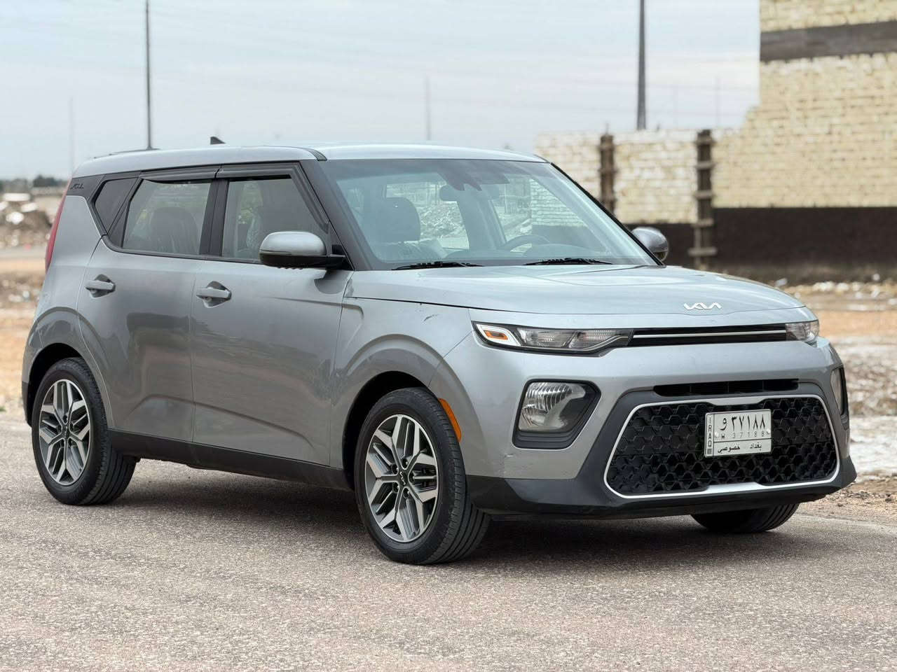 السلام عليكم للبيع 
 كيا صول موديل 2022
امريكي حادثها بابتين جهه اليمنى
 رقم بغداد 
ماشيه 61 الف
 مكينه 2000 مكفوله 
كير مكفول 
صدر امامي وخلفي جديد 
تخم تاير جديد
 باتري جديد 
نظامين قياده سبورت وعادي
اشاير بالمري
حساسات خلفيه
حساس ضغط الاطارات
رادار امامي وخلفي وجانبي
توقف ذاتي
مانع انحدار
نقطه عمياء
لايت عدسه
مانع انزلاق
كروز سرعه
تحكم ستيرن 4 جهات
تدفئه بالكشنات
تدفئه بالستيرن
تبريد ثلج
شاحن ويرليس
اوامر صوتيه
شاشه وكاميرا ابلاديه
شاشه كار بلي
مكاني بغداد الدوره
السعر ((128 )) ورقه وبيه مجال كلش بسيط 
للتواصل  ***********
