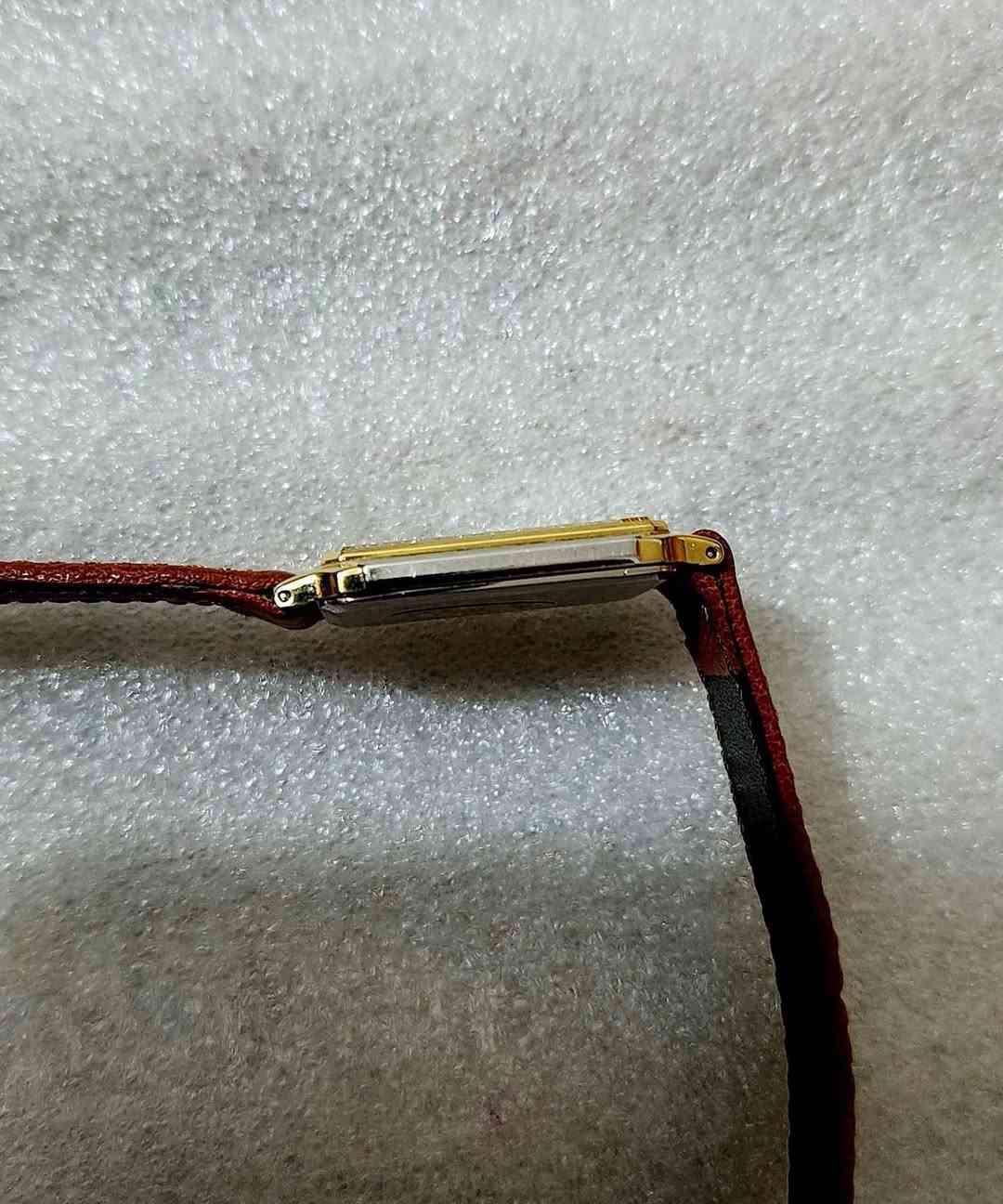 بسم الله 🤎💚🩵💓
نوادر SEiKO
سيكو كوارتز بماكنة عملاقة 
مينا كاروهات لونين
انتاج الثمانينات
نضافة ممتازة
القطر33×26
نضافة ممتازة
الاستفسار خاص
***********
