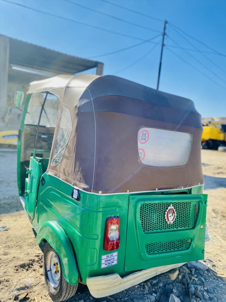 مستعجل عل بيع سعرر 7500 وبيه مجال 

سلام عليكم للبيع 2022 شهر 12 ( ام الكنر ) بيه صبغه بل عربانه بدون ايي حادث مرقم مكان ناصريه اخوان صاحب التكتك مستعجل عل بيعه 👈🏻 ‭٠٧٨٩ ٣٧٣ ٣٦١٦‬
