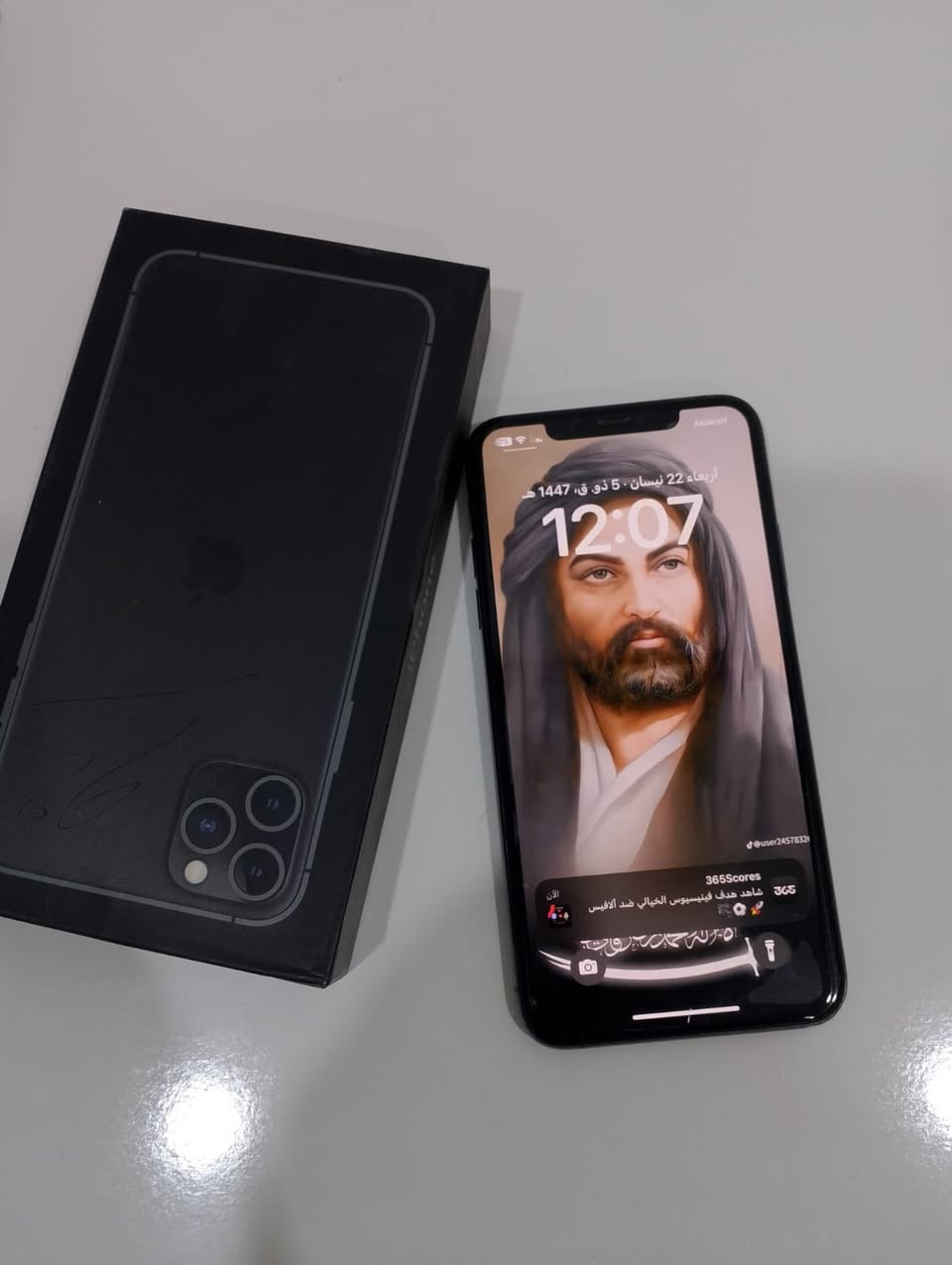 السلام عليكم ايفون 11 برو ماكس نضيف كلش لامفتوح ولاتبديل حته كارتونه موجود ذاكره 256 بطاريه 89 
استخدام قليل شخط مابي السعر 350 العنوان الاصمعي الجديد
رقم الهاتف ***********
