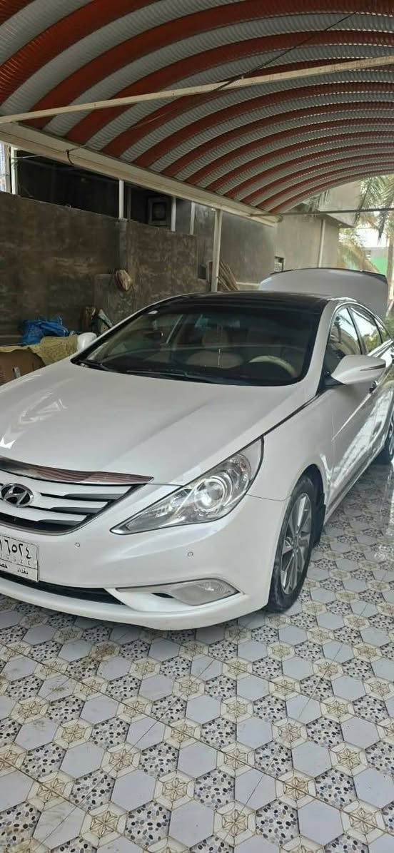 سوناتا للبيع موديل ١٤ مختصر الكلام فول ومكفول وبيه سونار مكانه حله 
رقم صاحبها ***********
رقم صاحبها
