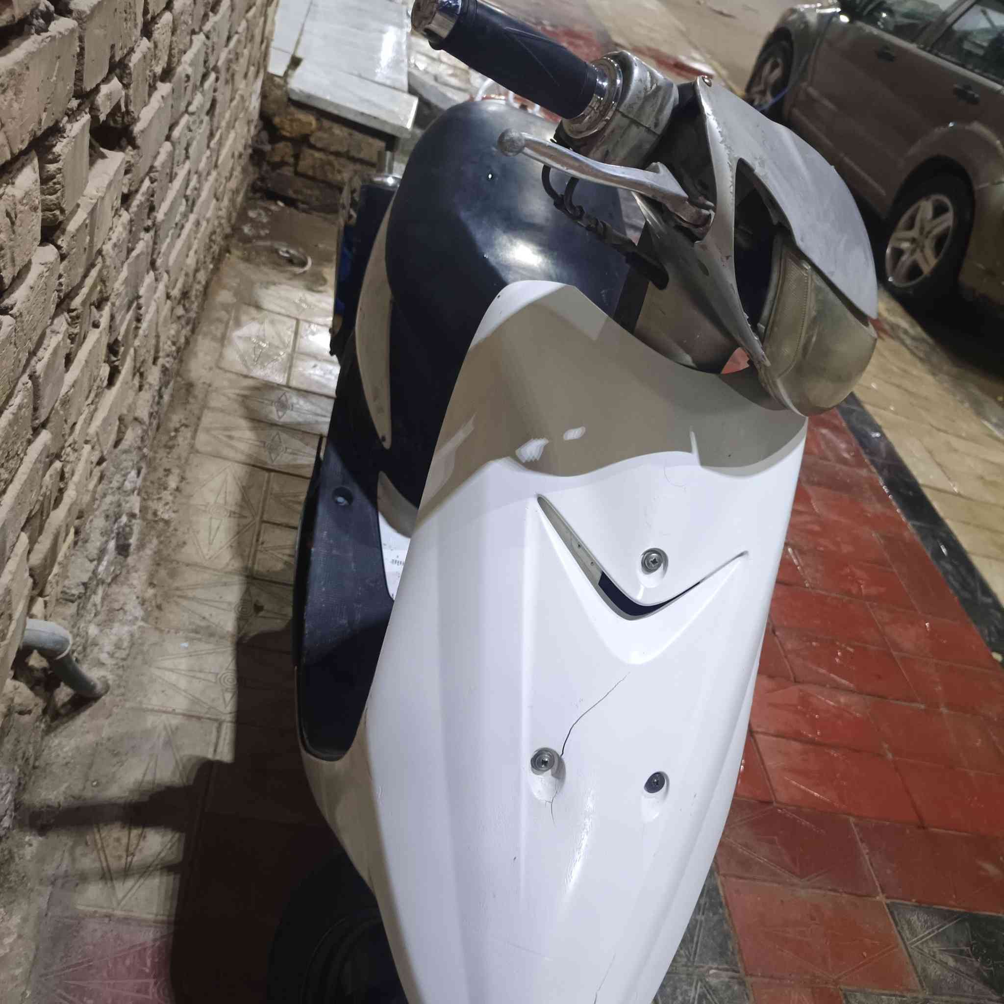 دراجه عصفوري للبيع 
صالنصه تزويد محوره sc كامله وملحومه
مكينه ما مفتوحه تجي هندر واحد وتروح 
كلشي بيهه شغال كهربائيات سلف بس عوزهه باتري
مكان ناصريه مركز 
السعر 350 قفل للتواصل رقم ***********
