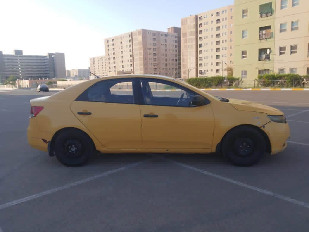 سيراتو ٢٠١٢ خليجي للبيع السياره جاهزه من كلشي عدا طخه بالجاملغ والجنطه
السعر ٧٥
الرقم ***********
