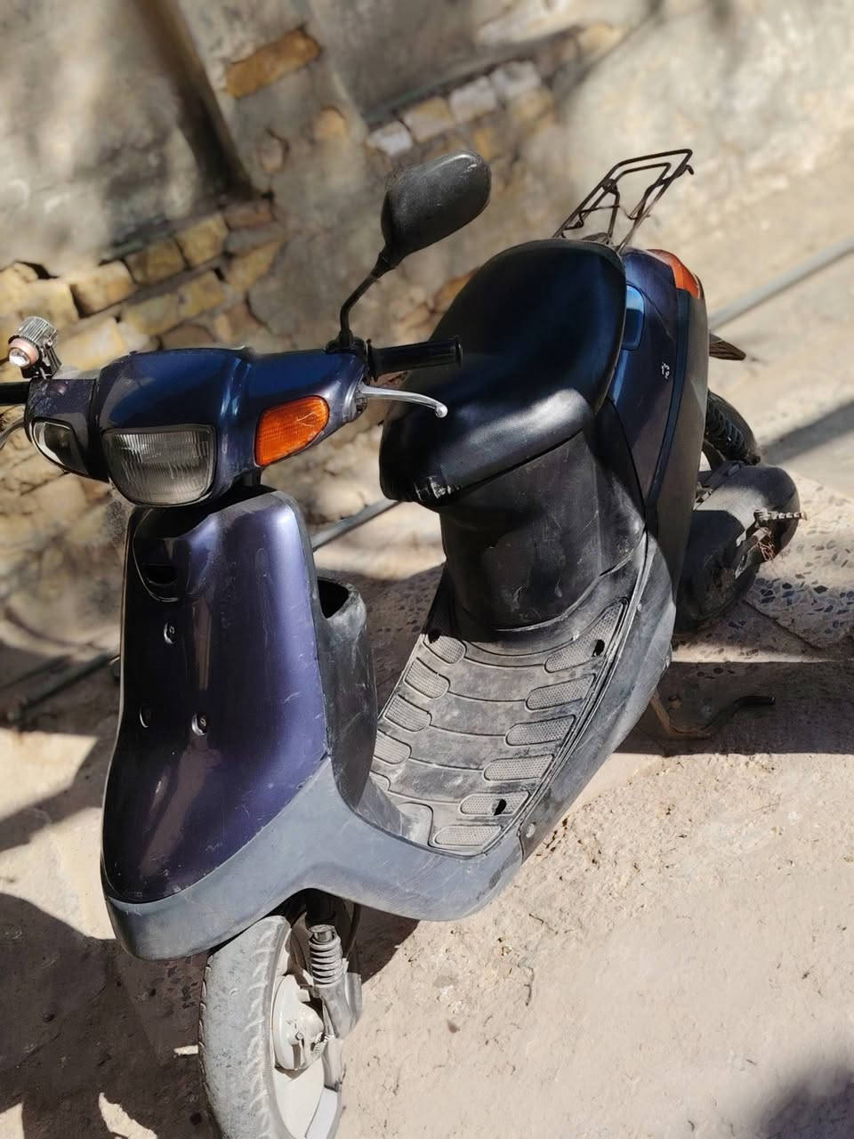 دراجه بطه ما مفتوحه بس الكهربائيات مايشتغلن بسبب الرطوبه السعر 600 وبيه مجال
رقم للتواصل ***********
