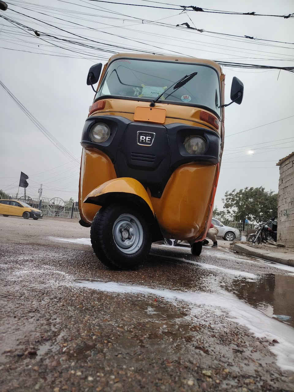 سلام عليكم تكتك البيع 18شهر 11 يوم 25اوراق المكان بغداد الكماليه التكتك البارحه مجفته بيه صوت زنجيل السعر 4250 رقمي ***********
