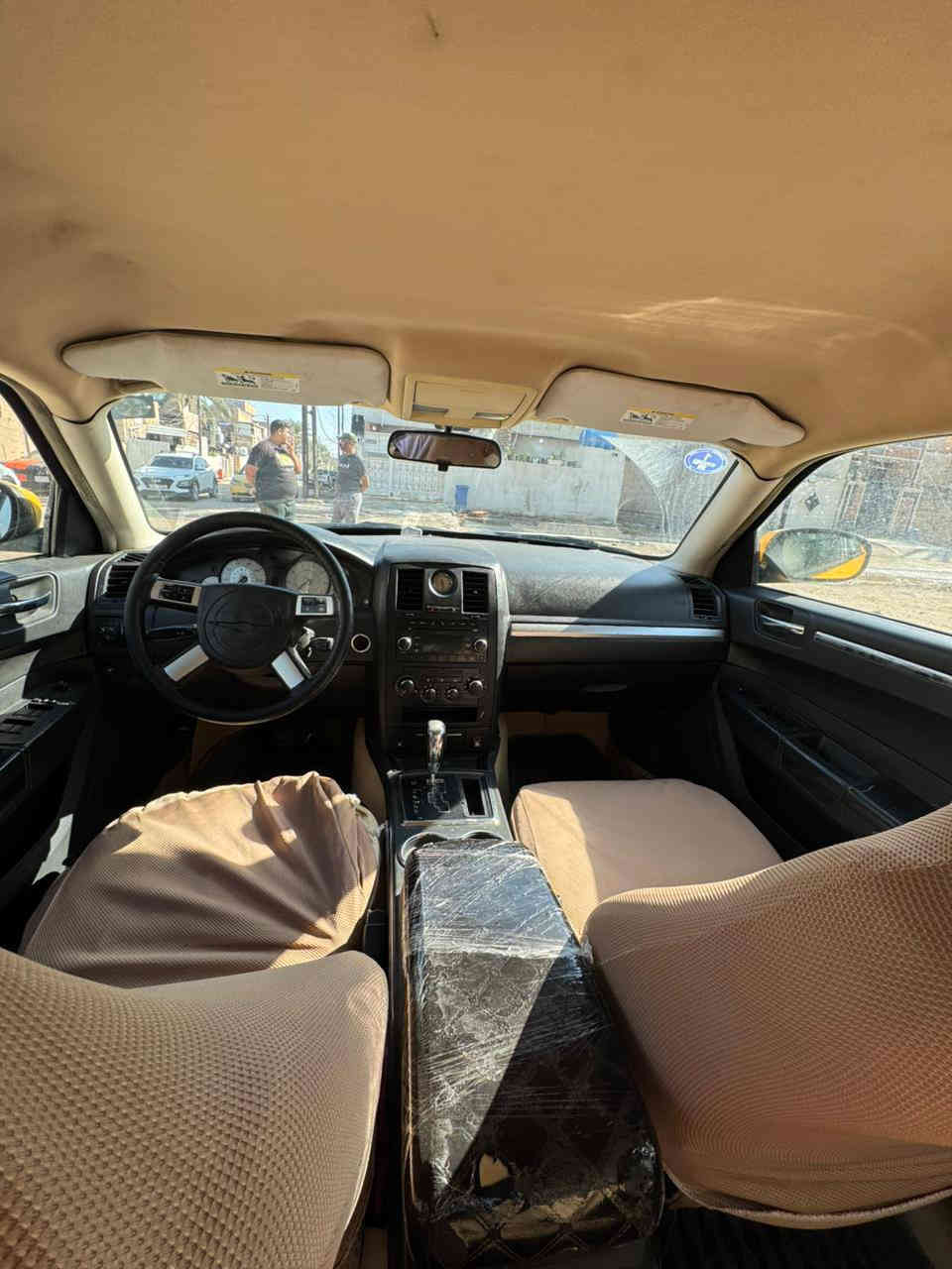 السلام عليكم شباب
للبيع اوباما 2010بسمي 
مصفره هيئه وغرامات 
مكينه جديده كير جديد 
حداديه قبل شهر سويتها 
تخم تاير جديد
تبريد تدفئه 
مكينه 3500 
مانع انزلاق 
اي بي اس 
خطها بغداد...كوت 
مكاني بغداد حي الجهاد 
سعر 115وبيها مجال بسيط 
حادثها جاملغ وبنيد وعندي سونار ***********
