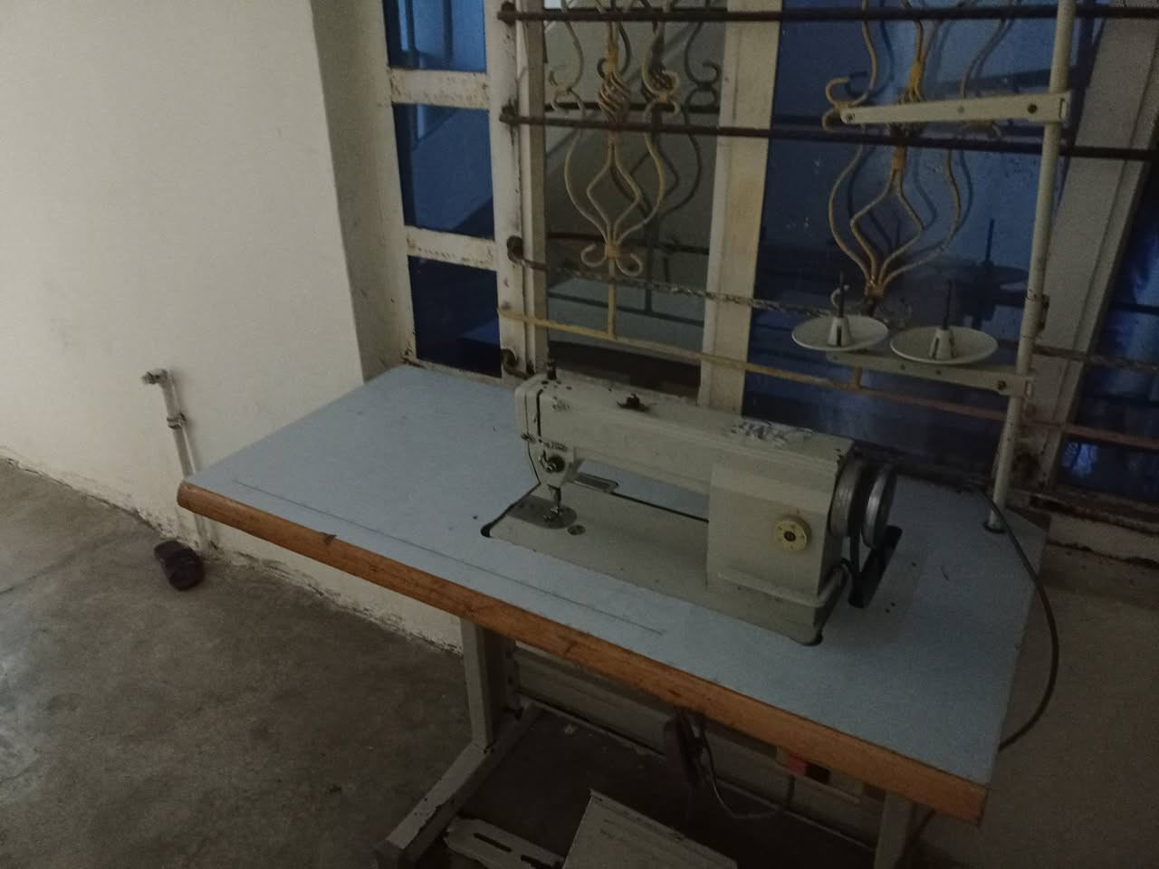 سلام عليكم مكينه للبيع كله شرط مابيه عيب سعره ميه الف وبيه مجال لطيبين عنواني كركوك  حي الحجاج سعر 100 ✍️***********
