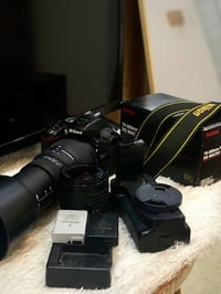 5300 مع عدسة 18-55 / 70 - 300 07832973446