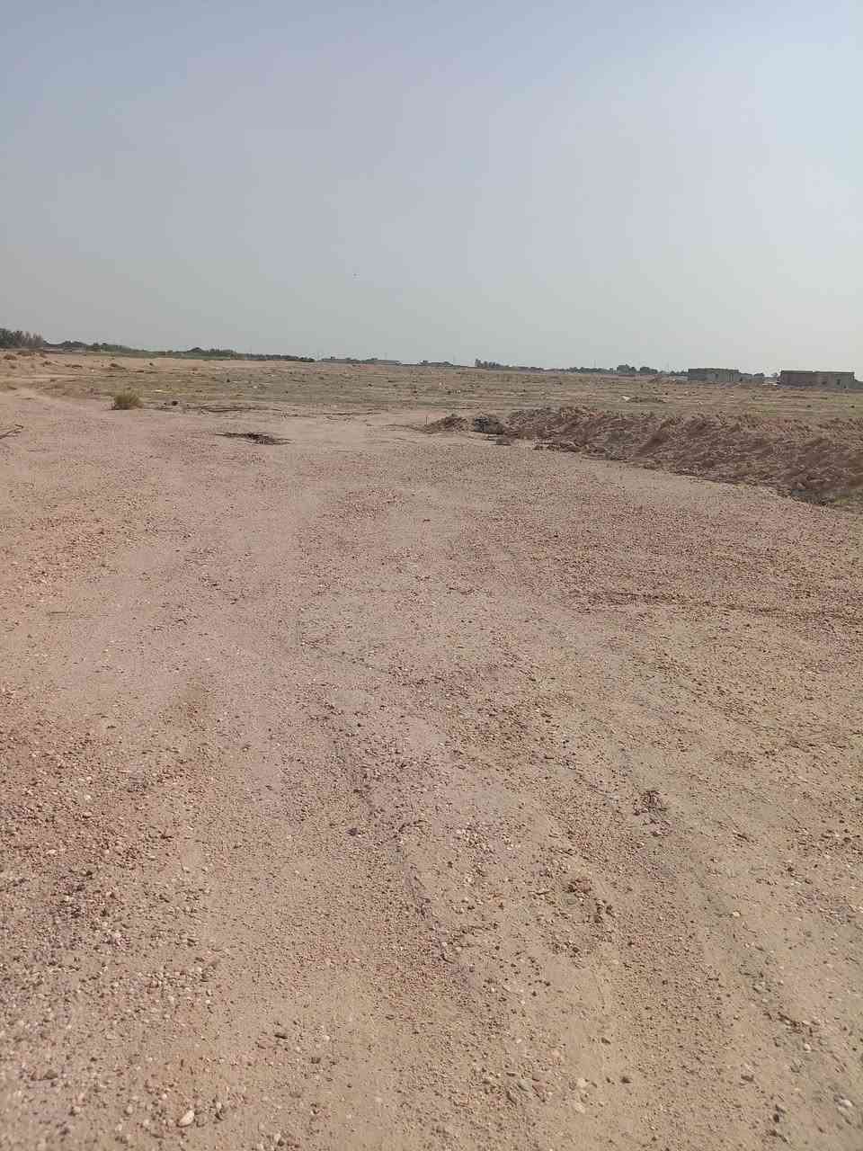 سلام عليكم ٩ دوانم البيع عل شارع جبل يبعد عن شارع تبليط ٥٠ متر سعر ٩٠ مليون ***********
