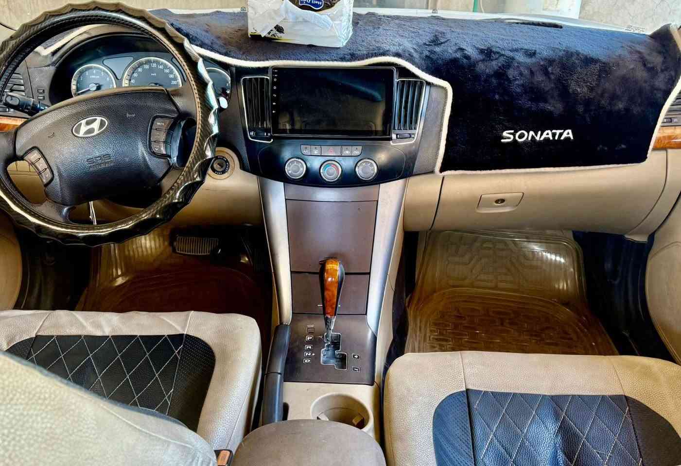 سوناتا خليجي ٢٠١٠
محرك ٢٤٠٠
تخم تاير 
فتحة سقف 
اشاير مري
زنون عالي وناصي 
كامره خلفيه 
تبريد ثلج
ما بيها اي قطعة تبديل 
ما بيها قطرة صبغ
مكفوله كفاله عامه 
السعر ١٤٧ وبيها مجال
مكان بغداد ابو غريب


**إذا كنت صاحب هذا الإعلان وتريد حذفه لأي سبب، رجاءا أرسل رسالة إلى الدعم الفني**