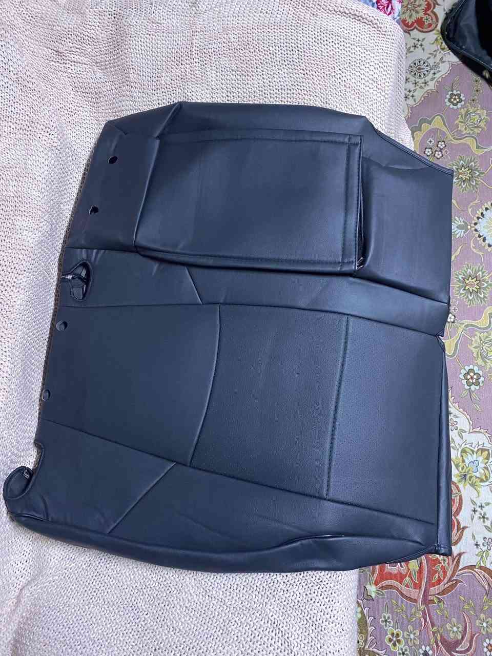 تخم دوشمة كوري جلد جديدمامستعمل  ٥ راكب سيارات عاليه مكانه بغداد موبايل ***********  سعر ٨٠ الف
