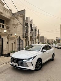 اسلام عليكم بي واي دي دستروير ماشية 4000كيلو  سيارة جديدة مكفولة كفالة...