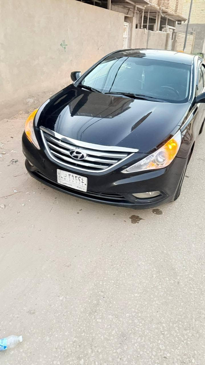 سوناتا ٢٠١١ امريكي حادثه بنيد وخشم الجاملغ وبدلتهن بقطع نفس اللون بدون دواخل وصار بيه شخط بالدور مال الجاملغ الخلفي وصبغته والباقي كفاله من كلشي محرك وكير وتبريد جاهزه للاخير الف متصرف عليه رقم بغداد بسمي للاستفسار
*********** الفلوجة, الأنبار
