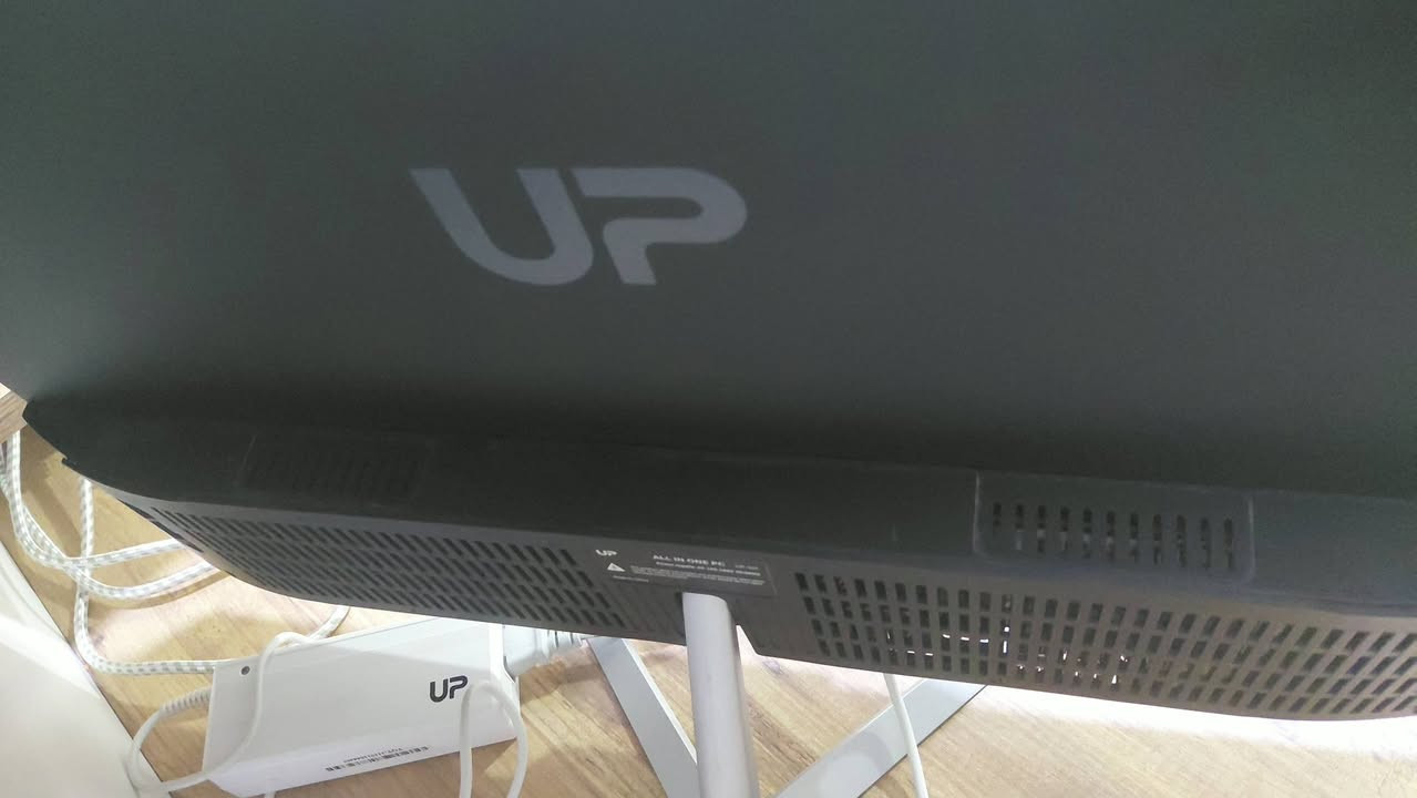 السلام عليكم
هذا PC All-in-one للبيع
شنو All-in-one؟
يعني حاسبة كاملة بدون كيس خارجي فقط شاشة و بداخلهة 
أجزاء الـ[PC]....
مواصفاتها:
Intel core I 5 TH7
المعالج كور آي 5 من الجيل السابع 
الرام8
RAM 8GB 
SDD512
كرت الشاشه CPU أنتل 128 G.B
مستعملة فقط ٣ أشهر نظيفة 
السعر 300 و بي مجال 
- تكدر تستخدمها العاب خفيفة 
-تصفح 
- Word . Excel 
للدراسة 
راح تجي كاملة منصب عليها مجموعة مايكروسوفت الكامله الي هيَ: وورد و إكسل و بوربوينت .....
نضيفة جداً
راح يجي وياها ماوس و كيبورد 
ملاحظه اذا و يا المواس و الكيبورد السعر يصبح 300 عدل 
شكراً على مشاهدة المنشور 🫡....


**إذا كنت صاحب هذا الإعلان وتريد حذفه لأي سبب، رجاءا أرسل رسالة إلى الدعم الفني**