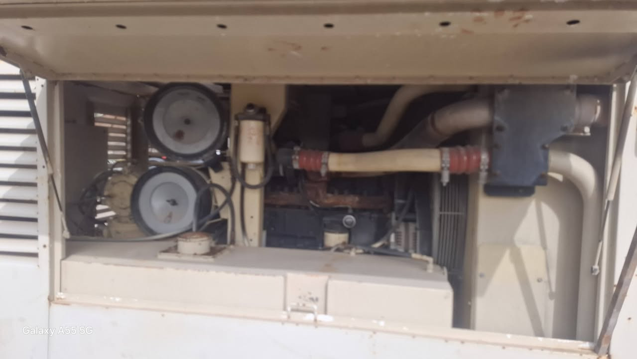 ظاغطه كمبريسر ٩٠٠السعر ٧٥ ورقه الهاتف ***********
