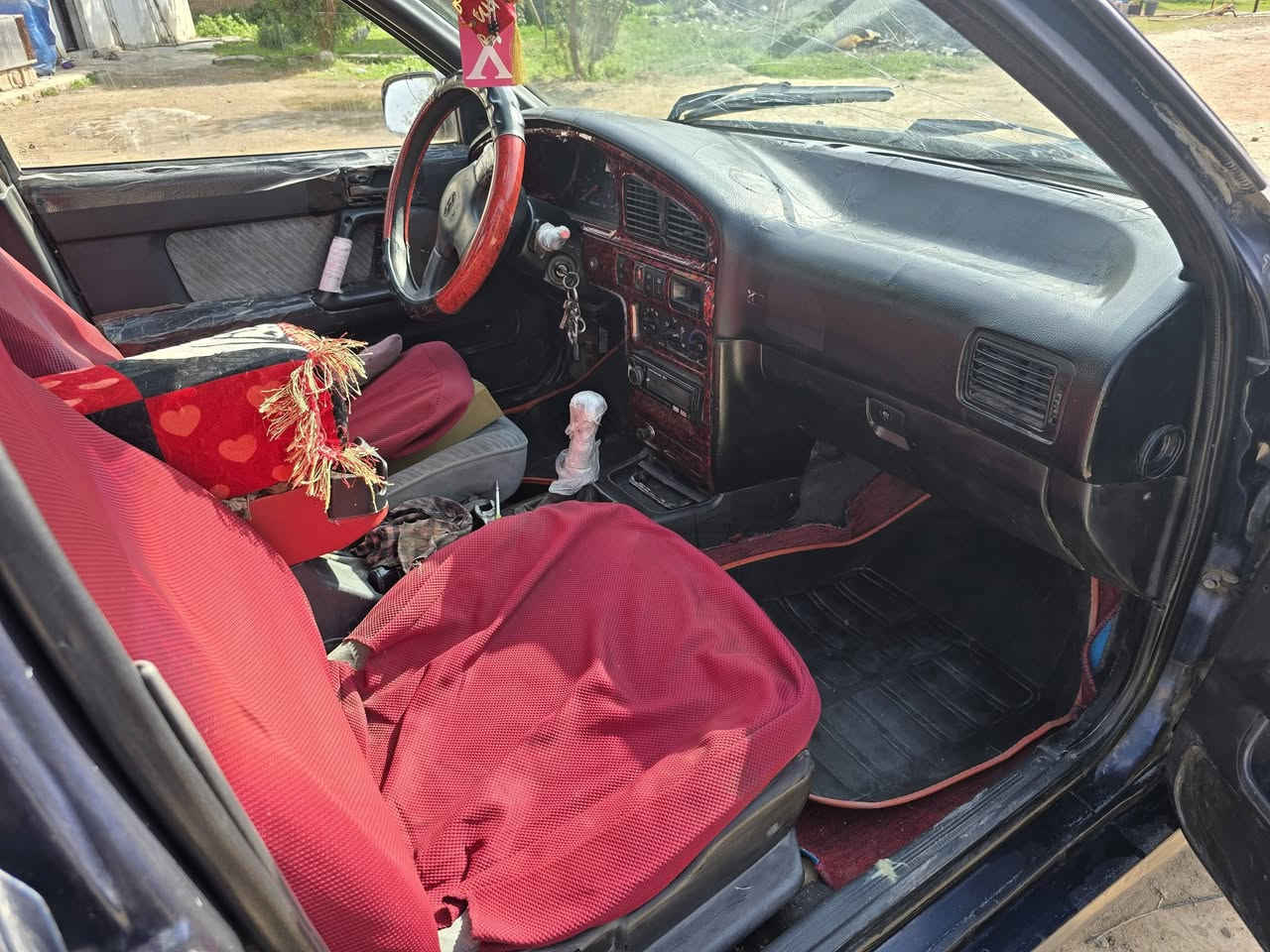 السلام عليكم 
النترا دمعه موديل 93
محرك جديد
كير شرط
النظافه شوف العين
يرهم مرواس وبيع 
***********
