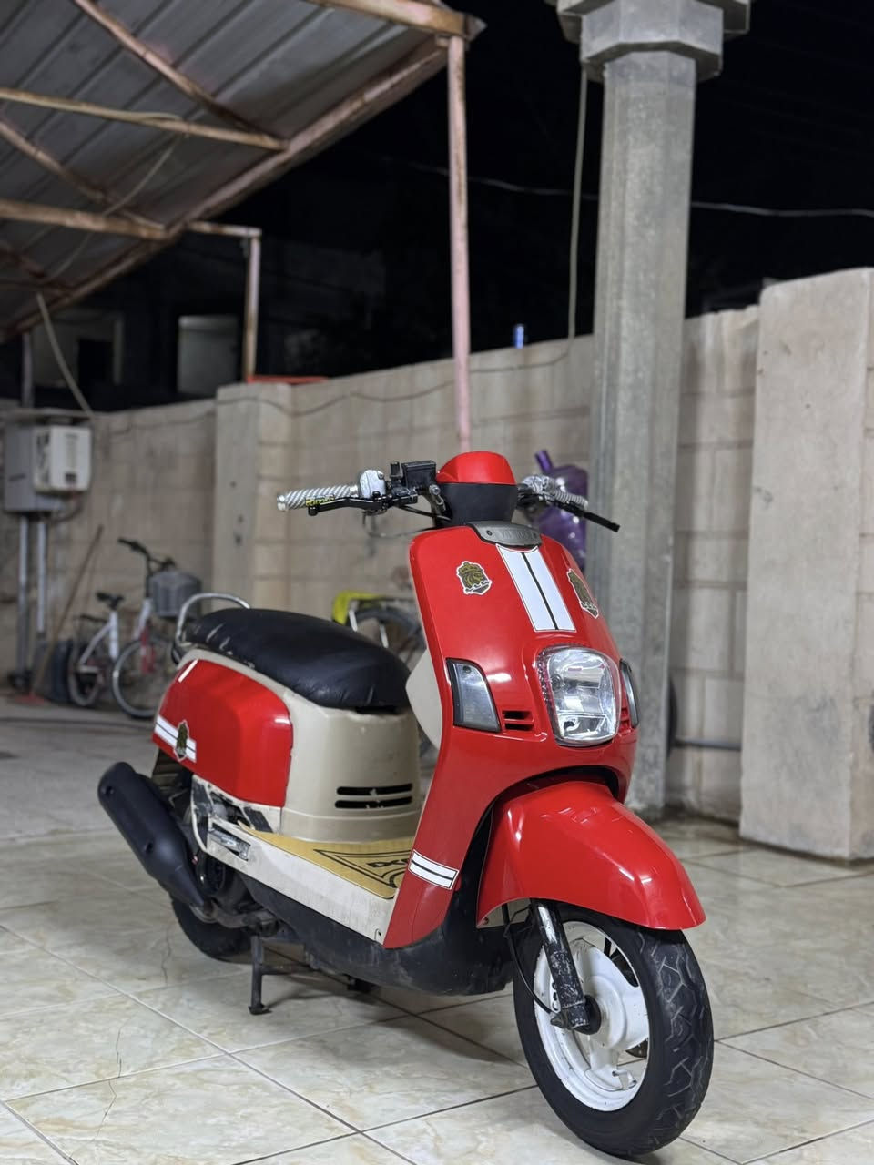 السلام عليكم ورحمه الله وبركاته
بولـيس 2008 كابريتر للـبيع الدراجه جاهزة الاخر حبايه اي نقص مابيها كلها شغاله هندر سلف اشاير كلوبات دشبول سرعه كيج بانزين كلشي شغال كفرات مختمه بلادي مكينتها حلوة متسمع اي صوت تجي  سعرها 550 وبيها مجال كلش قليل للشراي 
مكانها ديالى الخالص هبهب للاستفسار *********** 
يولد جماعة 450 لحد يراسلني 👍
