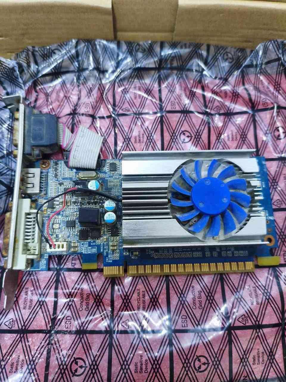 سلام عليكم 
رامات 16 ddr3 سعر 60الف 
مذربورد جيل ثالث مع معالج i5 سعر 50الف 
كارت gt 710 سعر 20الف 
قطع كله شغاله ضمان تشغيل


**إذا كنت صاحب هذا الإعلان وتريد حذفه لأي سبب، رجاءا أرسل رسالة إلى الدعم الفني**