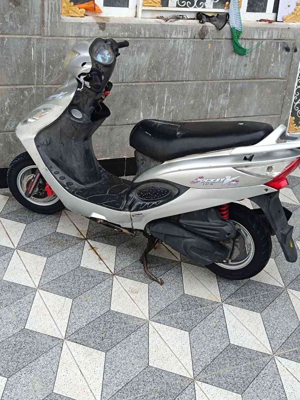 كامكو فحلv2دراجة جديدة مال حاوية مكان شطرة السعر 700 رقم***********
