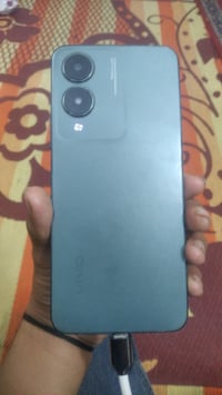 جهاز ViVO للبيع  الذاكره 128 60 فريم بل ببجي عله الفحص  النضافه 90٪ جه...