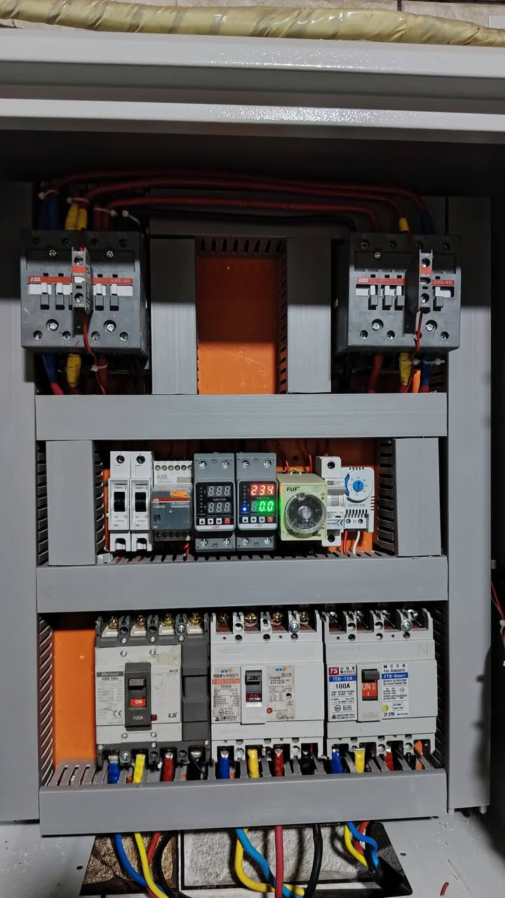السلام عليكم كادر كهربائي
تئسيس سيمز بوري
بوردات afs
اسعرمناسبه
نعمل داخل كربلاء وخارج كربلاء
ورزق على الله
اتصال ***********
***********
