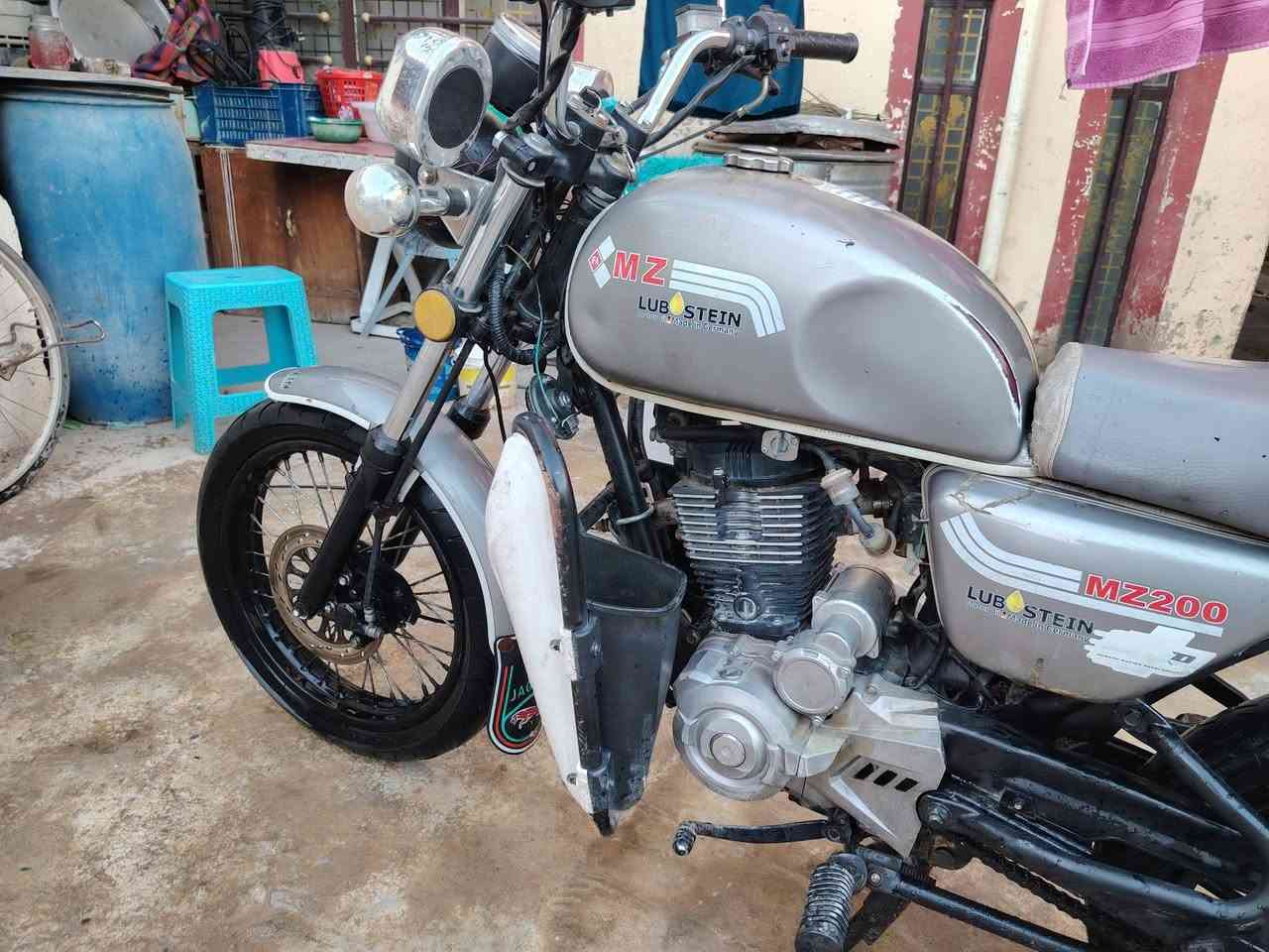 اسلام عليكم دراجه امزت حديث 2018 أوراق استنساخ كهربايات كامله نكره سلف محرك 200 الكير ماله مثل البطح واحد الي جوا وال باقي الي فواك السعر 600المكان ديالى بعقوبه المفرك اتصال ***********
