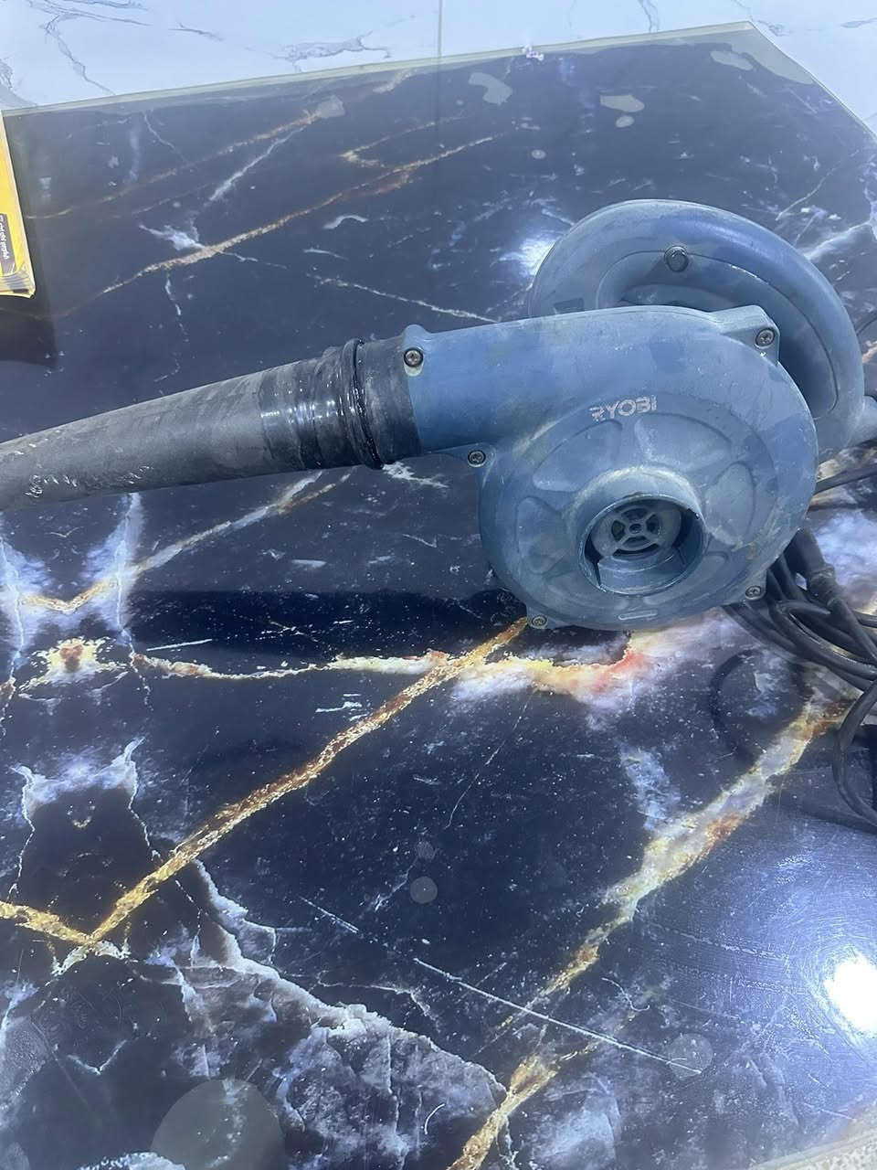 بلاور ريوبي ياباني اصلي مالت حاوية كلش قوية وسريعة على وضع الشركة تشتغل على كهرباء 110فولت للي تفيدة


**إذا كنت صاحب هذا الإعلان وتريد حذفه لأي سبب، رجاءا أرسل رسالة إلى الدعم الفني**