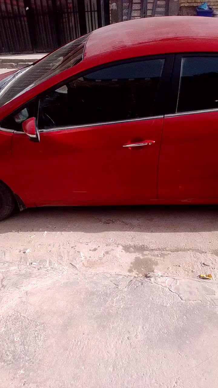 السلام عليكم فورتي للبيع 2018 كامل مواصفات عدا الفتحه بصمه فول رقم الهاتف ***********
