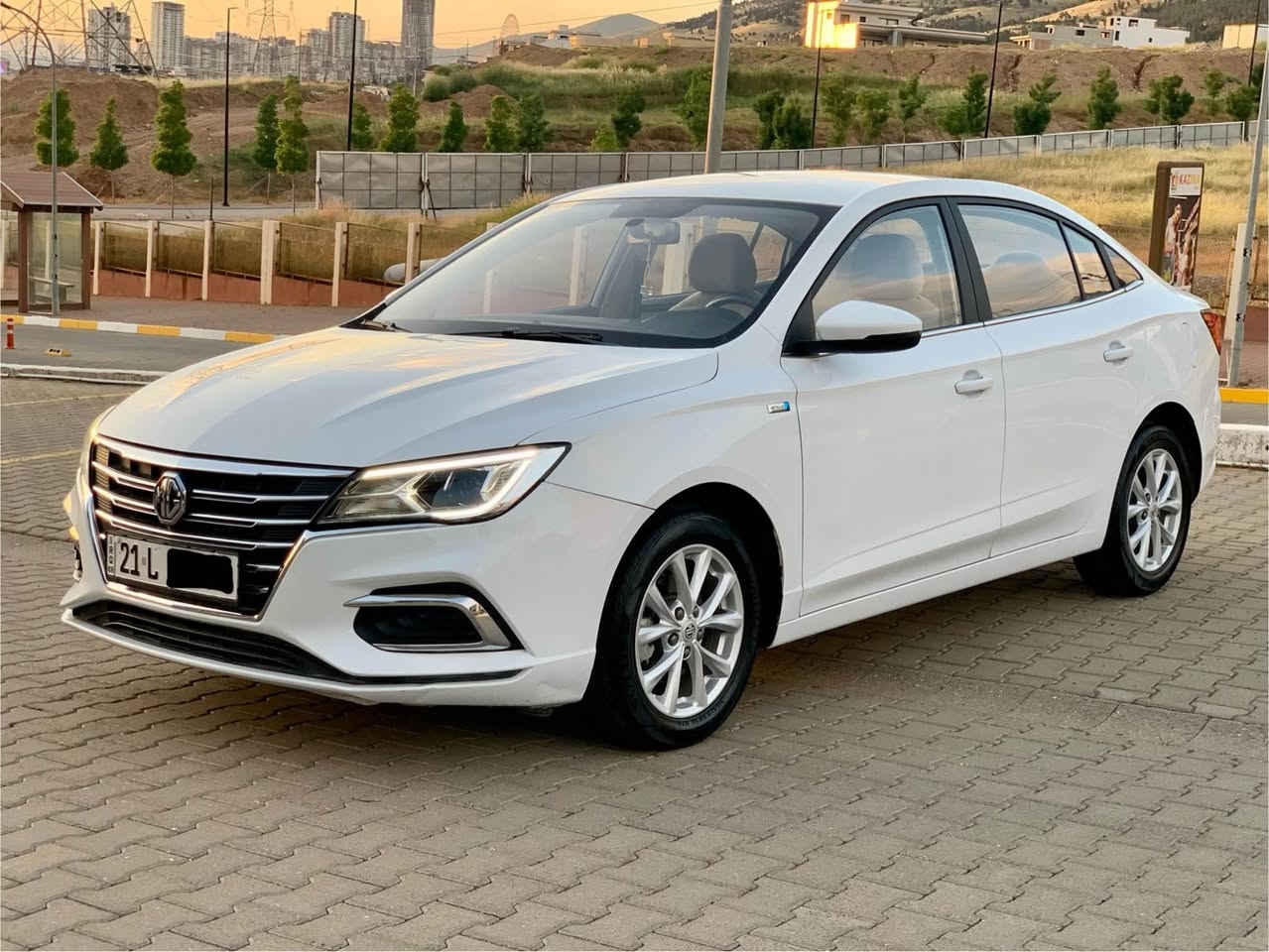 ‏MG5 کۆمفۆرت 2023 🔥🇨🇳
💯 زەمانی شەریکە-بۆیاخ ئەستور- زۆر پاک و جوان -بۆیاخ و ساردی نیە تەنها دەعامی پەڵەیەک بۆیاخی هەیە رەسمم داناوە-40000 کم ڕۆشتووە-تازە ڕۆنی گۆراوە لە شەریکە -هەموو سێرڤسێکی لەکاتی خۆیدا لە شەریکە بۆ کراوە
 ❇️بەصمەیە-شاشە- کامێرا و حاسەیە-ناوکرێمی-دوو مۆدی لێخوڕین-ئۆتۆ لایت -پێشو دوای لیدە -ویلکەپ-ئیشارەتی سەر ئاوێنە-تحدید سرعە ـ ڤۆلیۆم-ABS-تەبرید لەمس -حساس تایە -بلوتوث 
🕹️شوێن / سلێمانی 
نرخ/100💵
📲 *********** السليمانية, العراق
