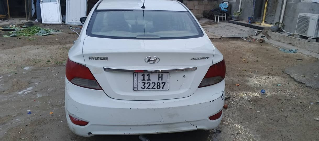 السلام عليكم
اكسنت 13
فول عده البصمه 
خليجي 1600
بيع مستعجل سعر
80وبيهه مجال خابر اشرحلك تفاصل 
***********
***********
